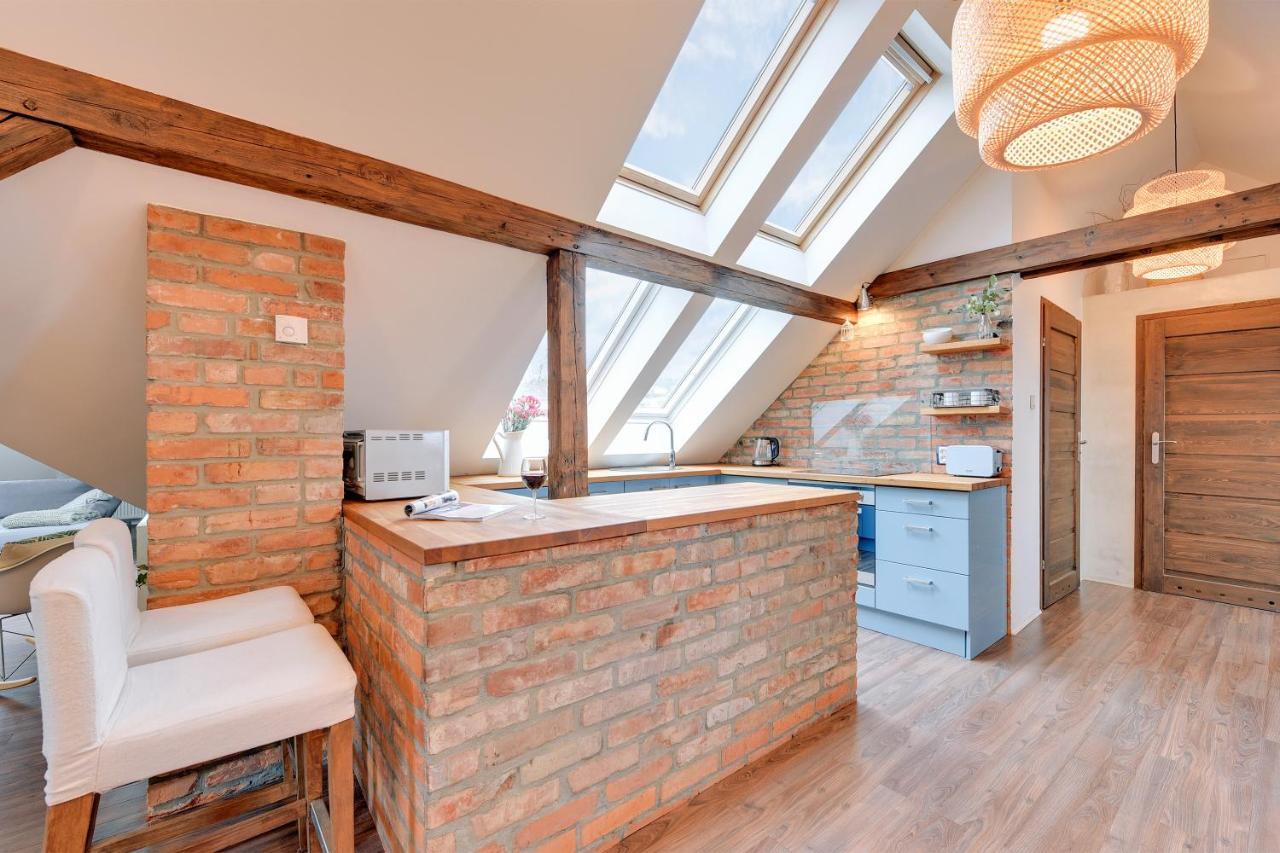 Grand Apartments - Wood Loft Apartment Σόποτ Εξωτερικό φωτογραφία